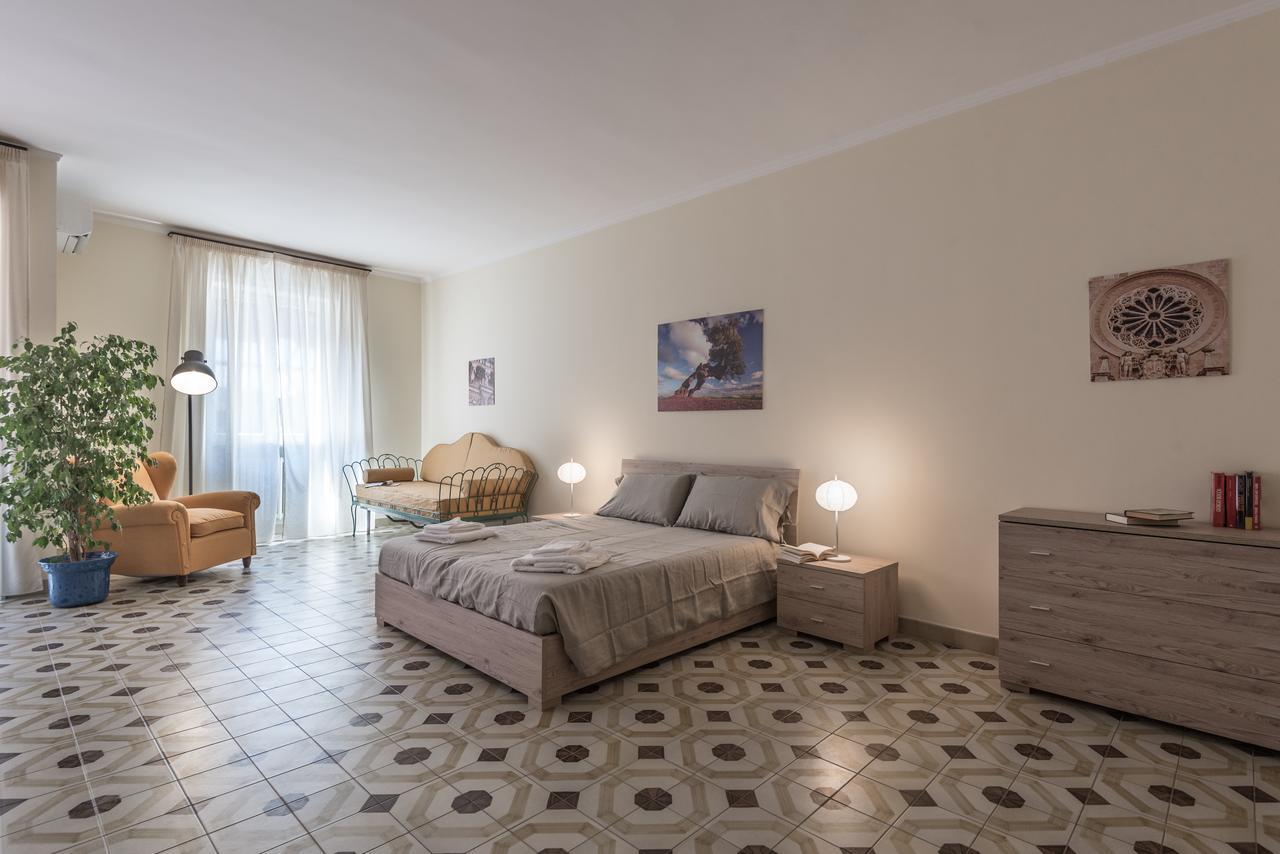 Suite Della Villa Lecce Exterior photo